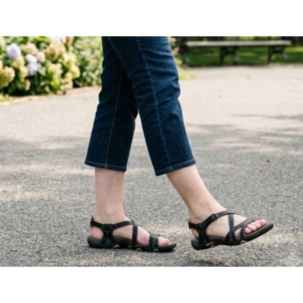 Merrell Keepsake Black Lilac Strappy Performance Sandals Womens 9 J289635C